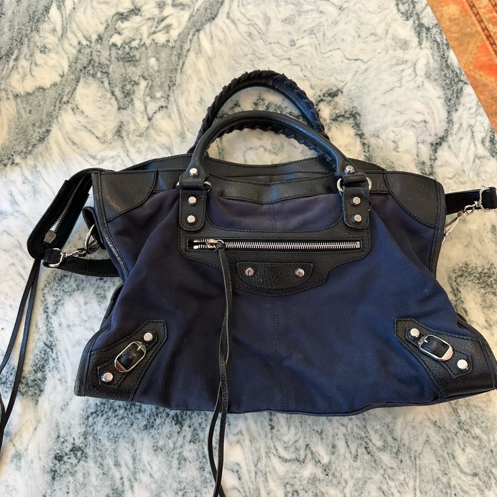 Balenciaga City Bag Medium shoulder strap & handles